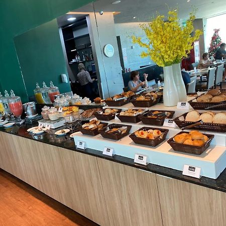 ז'אבואטו דוס גוארראפס Flat 10 Andar Hotel Costa Mar Acesso Direto Praia מראה חיצוני תמונה